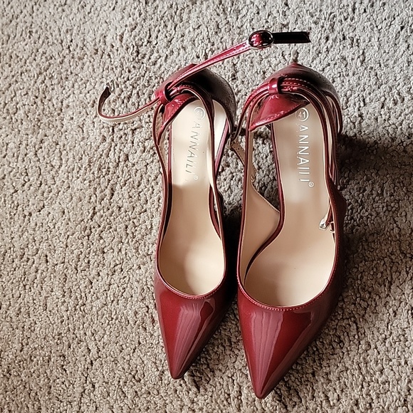 Shoes - Picture 4 of 4